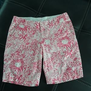 Lilly Pulitzer Chipper Short "Get Spotted" print